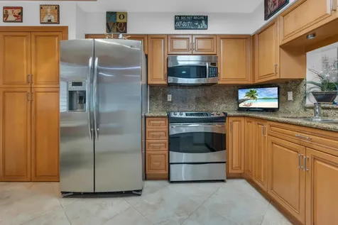 7351 Kinghurst Drive Delray Beach FL 33446
