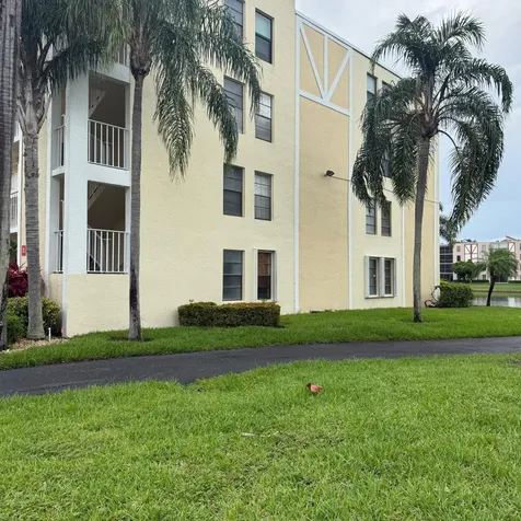 7351 Kinghurst Drive Delray Beach FL 33446