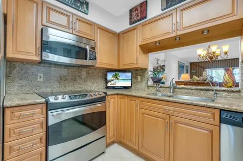 7351 Kinghurst Drive Delray Beach FL 33446
