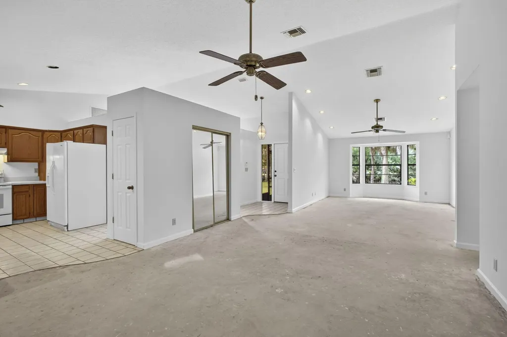 6045 Hall Boulevard The Acreage FL 33470