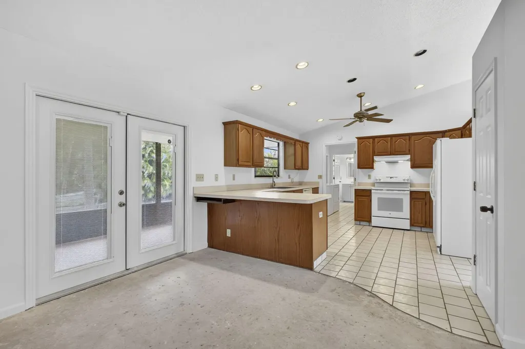 6045 Hall Boulevard The Acreage FL 33470