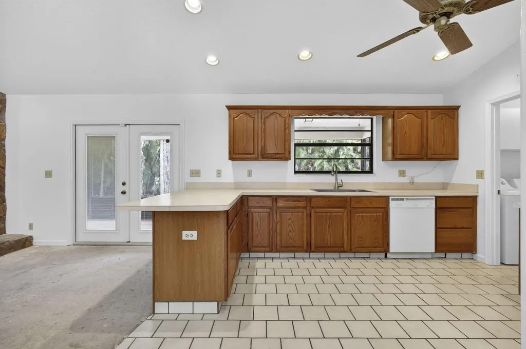 6045 Hall Boulevard The Acreage FL 33470