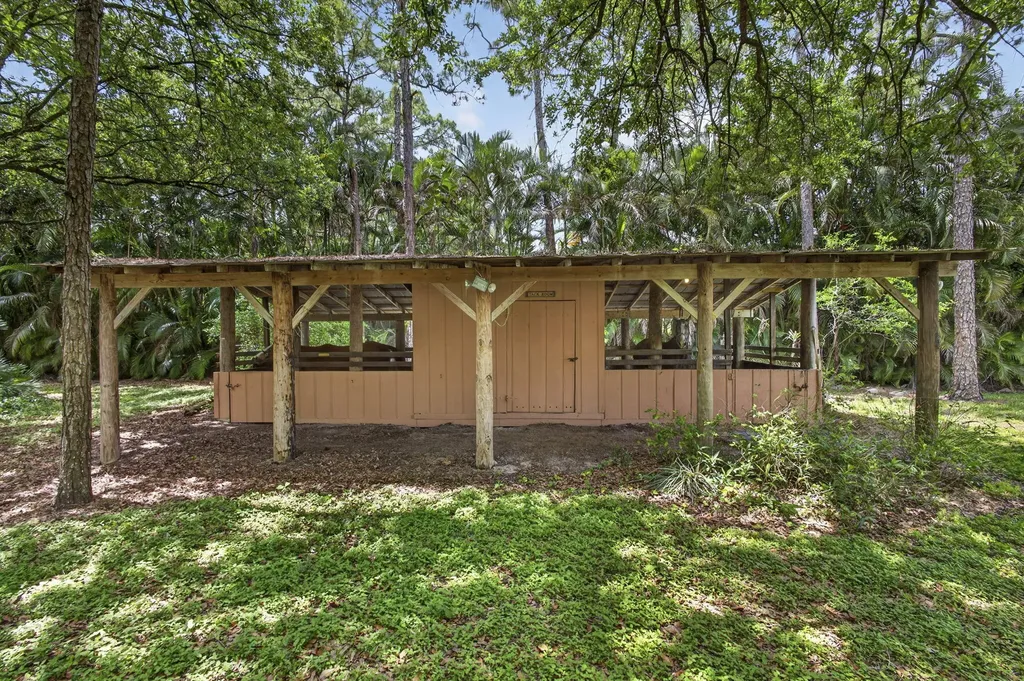 6045 Hall Boulevard The Acreage FL 33470