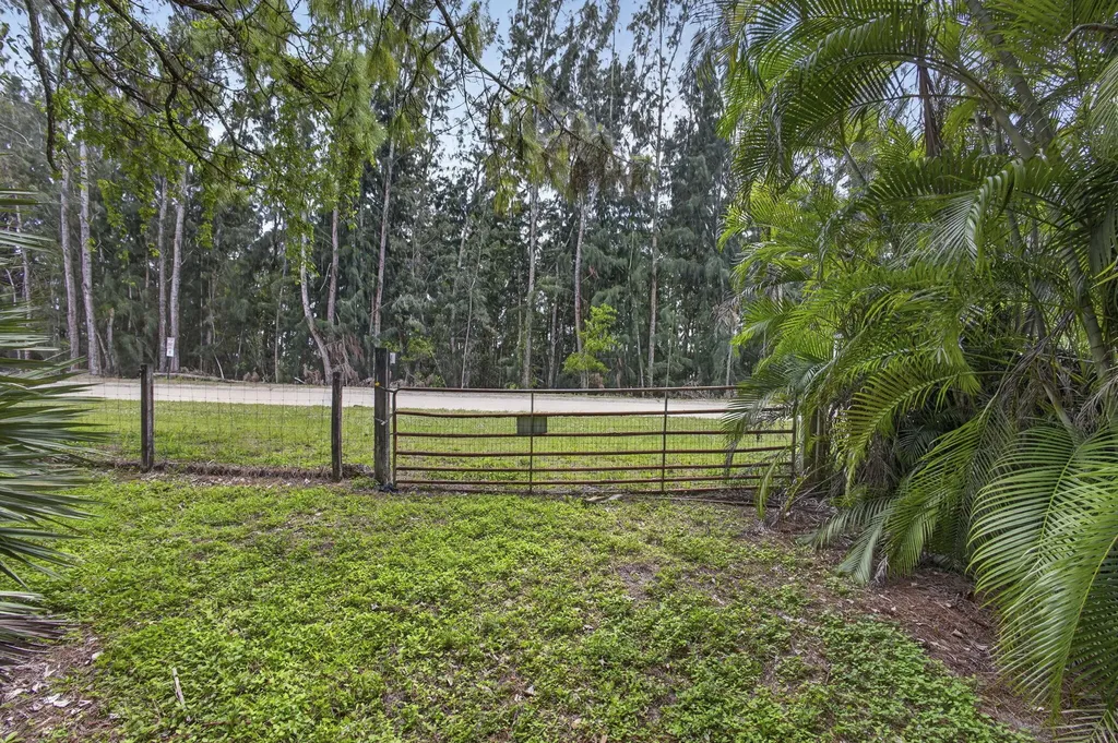 6045 Hall Boulevard The Acreage FL 33470