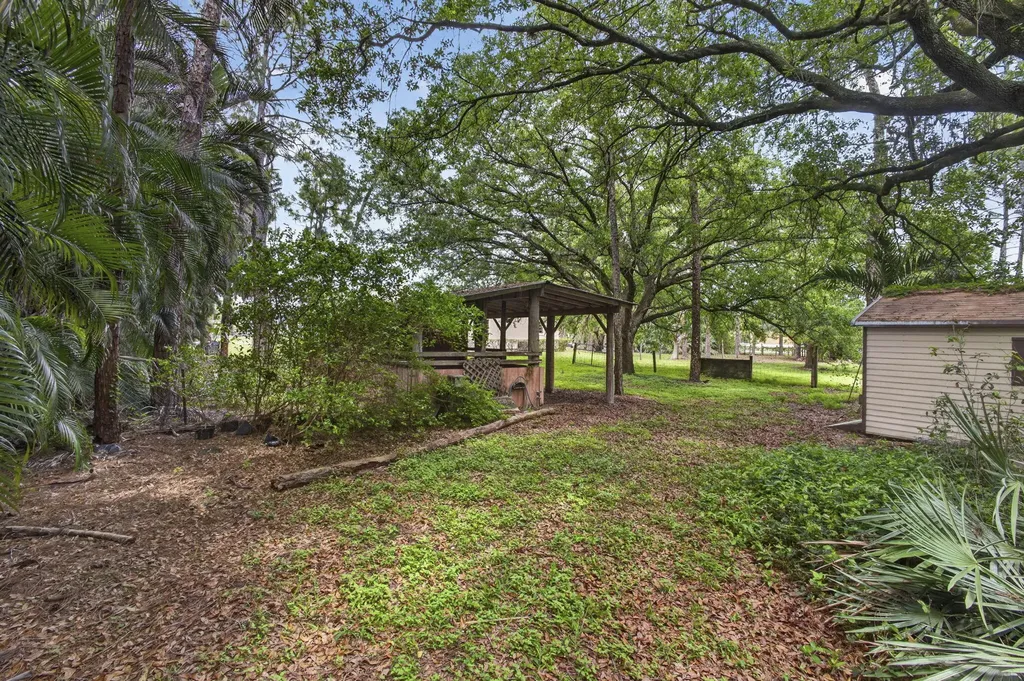 6045 Hall Boulevard The Acreage FL 33470