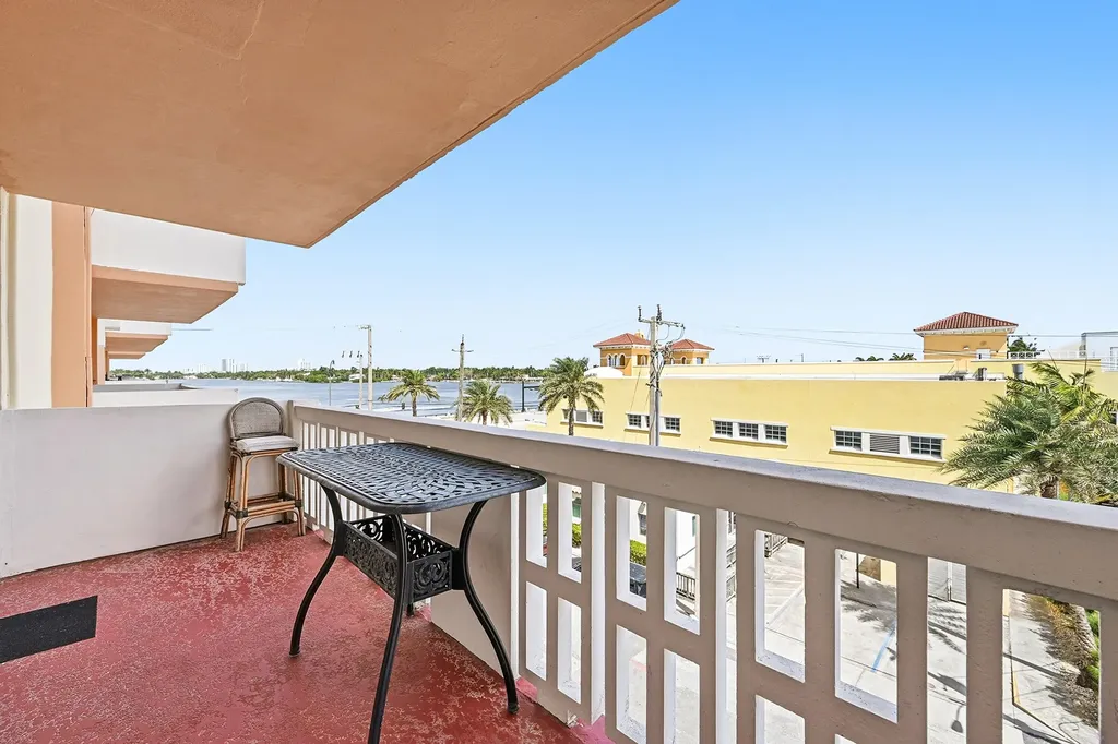 801 S Ocean Drive Hollywood FL 33019