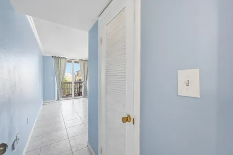 801 S Ocean Drive Hollywood FL 33019