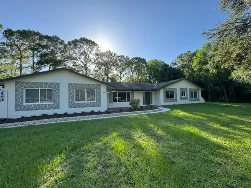4901 N 129th Avenue Avenue N The Acreage FL 33411