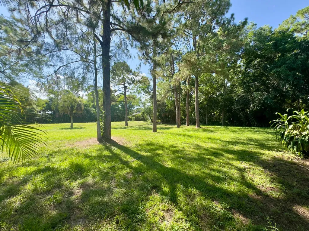 4901 N 129th Avenue Avenue N The Acreage FL 33411