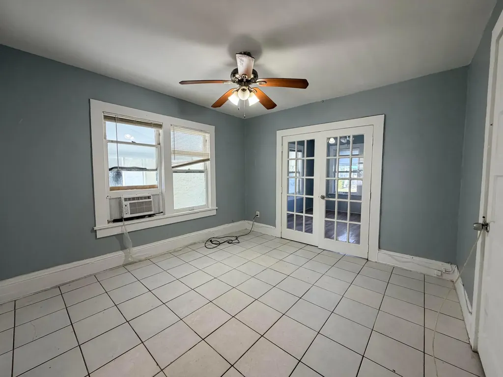216 S 16th Avenue Hollywood FL 33020