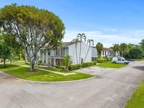 1626 Brier Patch Trail Wellington FL 33414