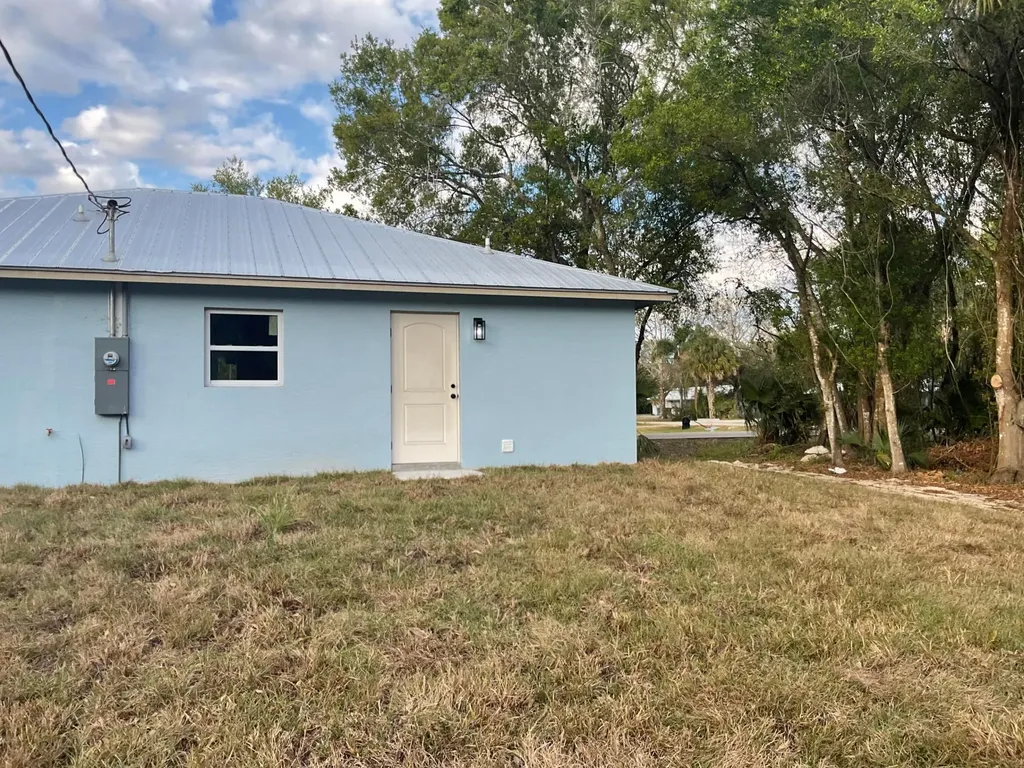 2432 NW 5th Street Okeechobee FL 34972