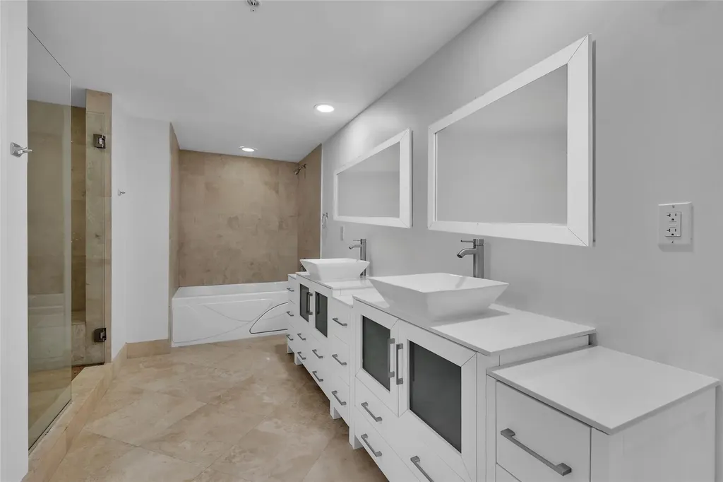 900 SE 2nd Street Fort Lauderdale FL 33301