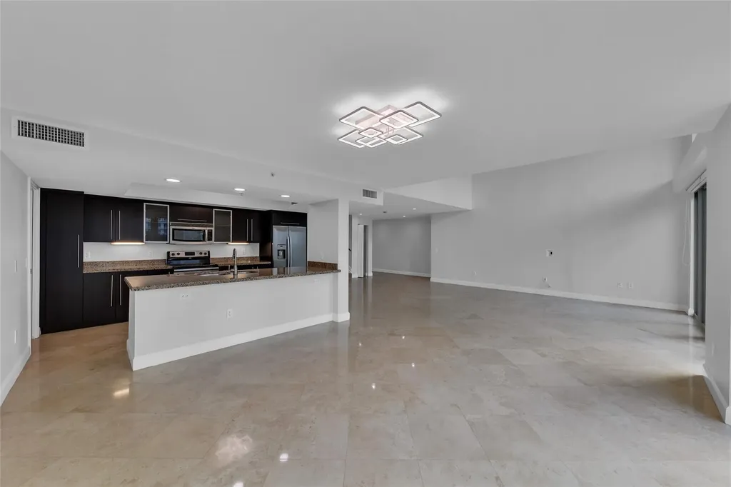 900 SE 2nd Street Fort Lauderdale FL 33301