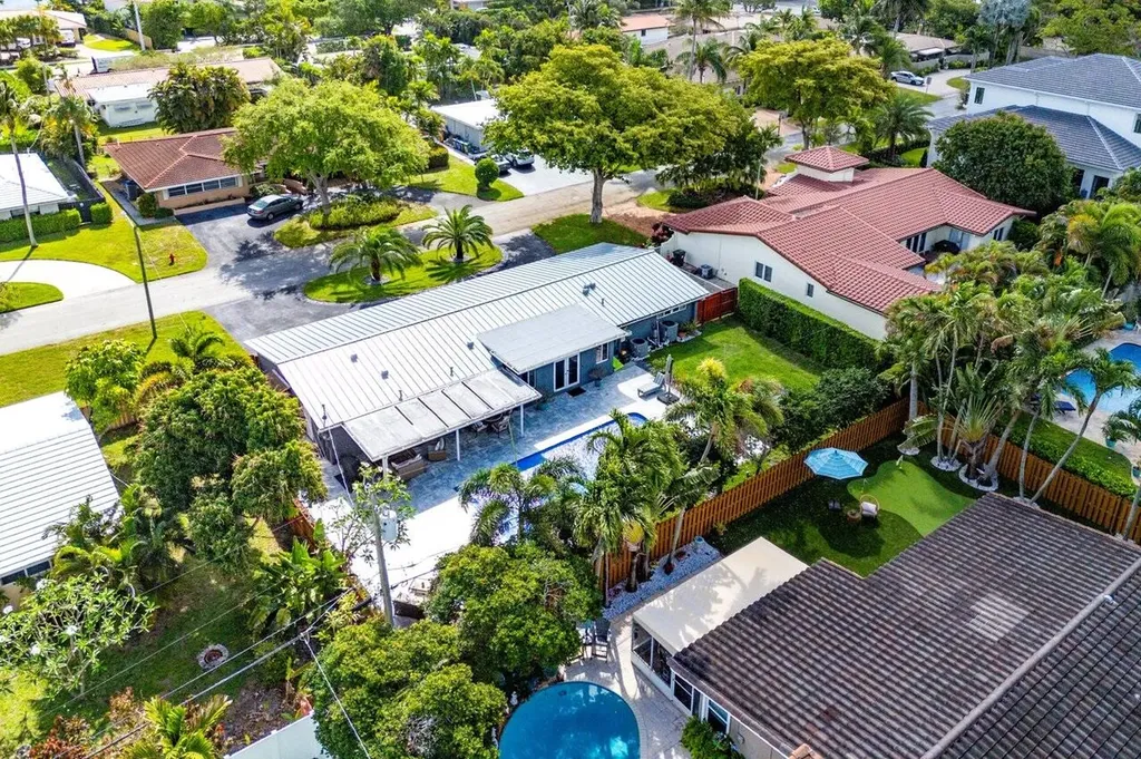 2625 NE 27th Way Fort Lauderdale FL 33306