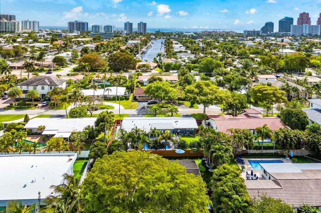2625 NE 27th Way Fort Lauderdale FL 33306