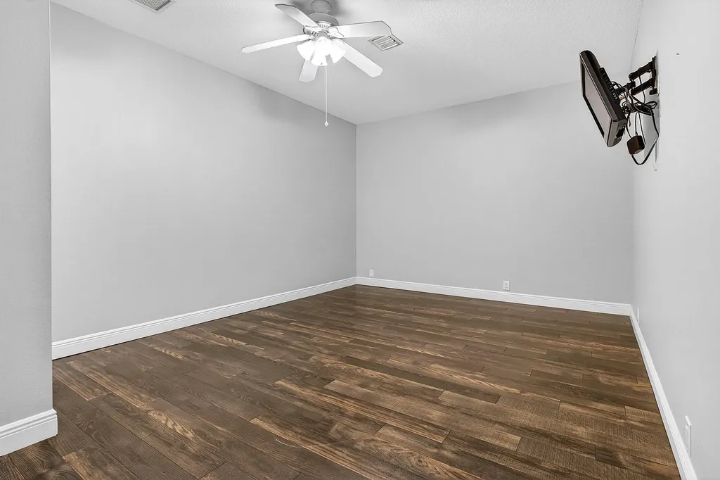 6071 NW 69th Way Parkland FL 33067