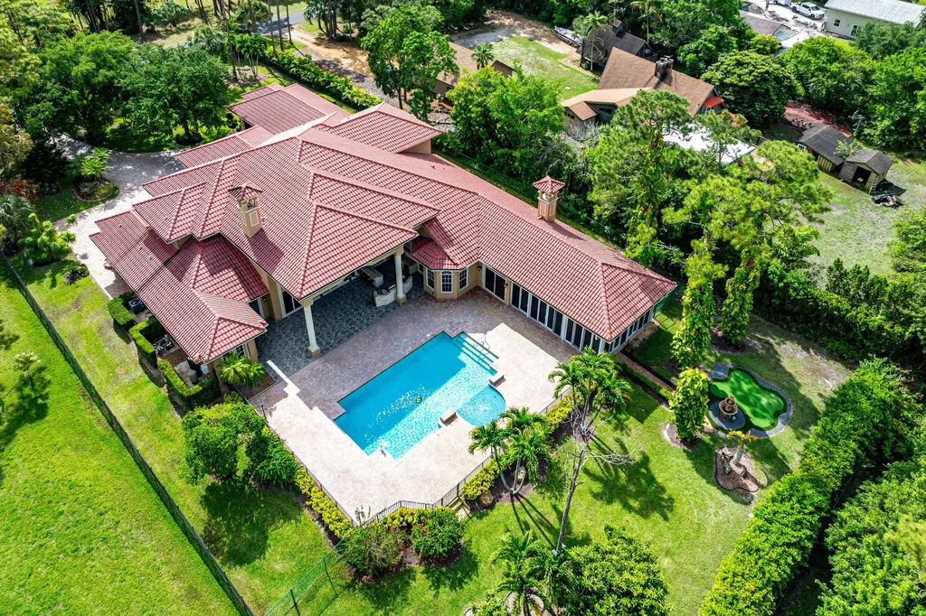 6071 NW 69th Way Parkland FL 33067