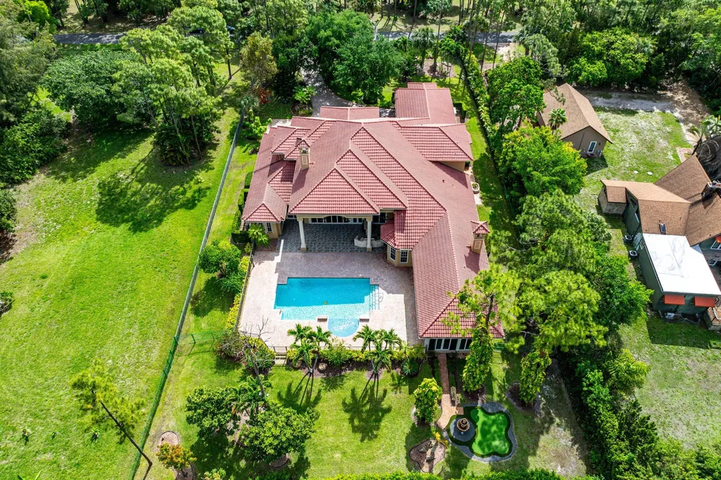 6071 NW 69th Way Parkland FL 33067