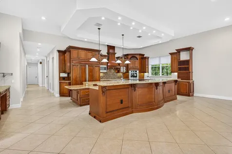6071 NW 69th Way Parkland FL 33067