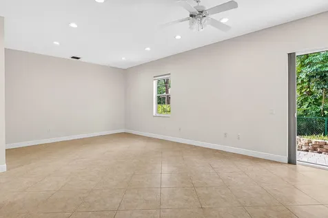 6071 NW 69th Way Parkland FL 33067