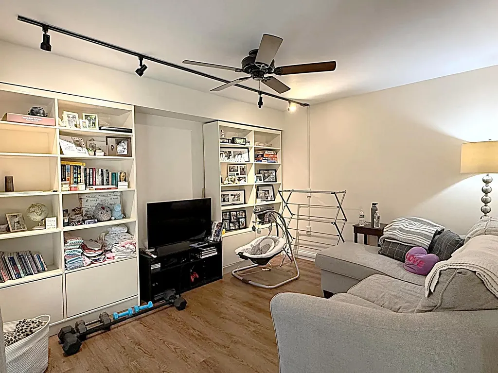 212 2nd Lane Palm Beach Gardens FL 33418