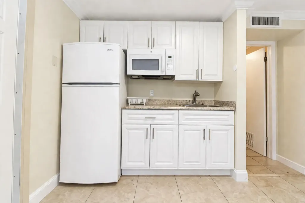 840 S State Road 7 Plantation FL 33317