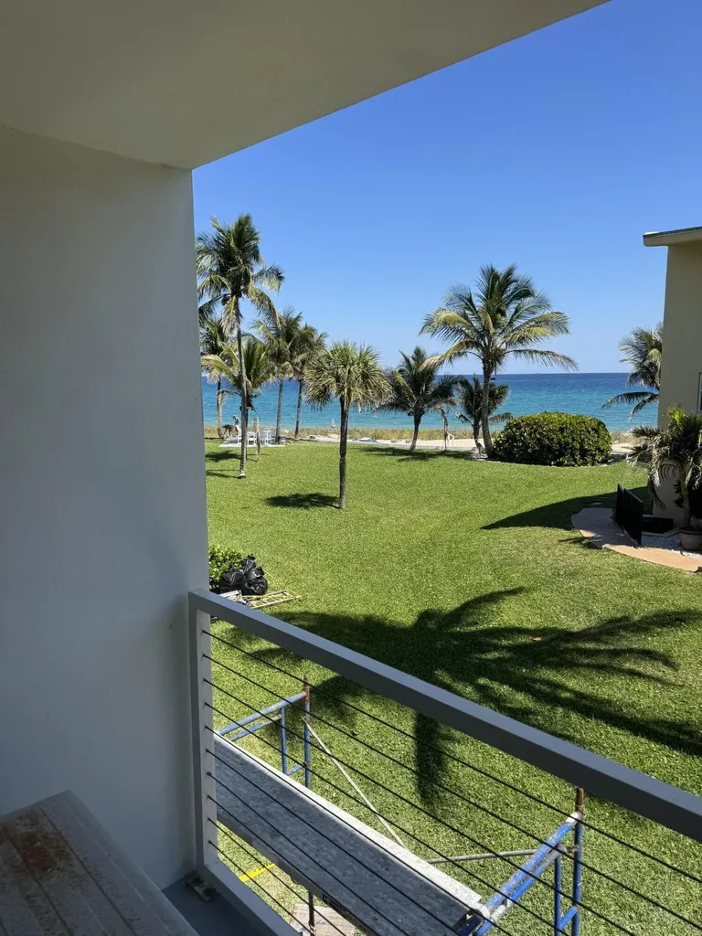 1041 Hillsboro Mile Hillsboro Beach FL 33062