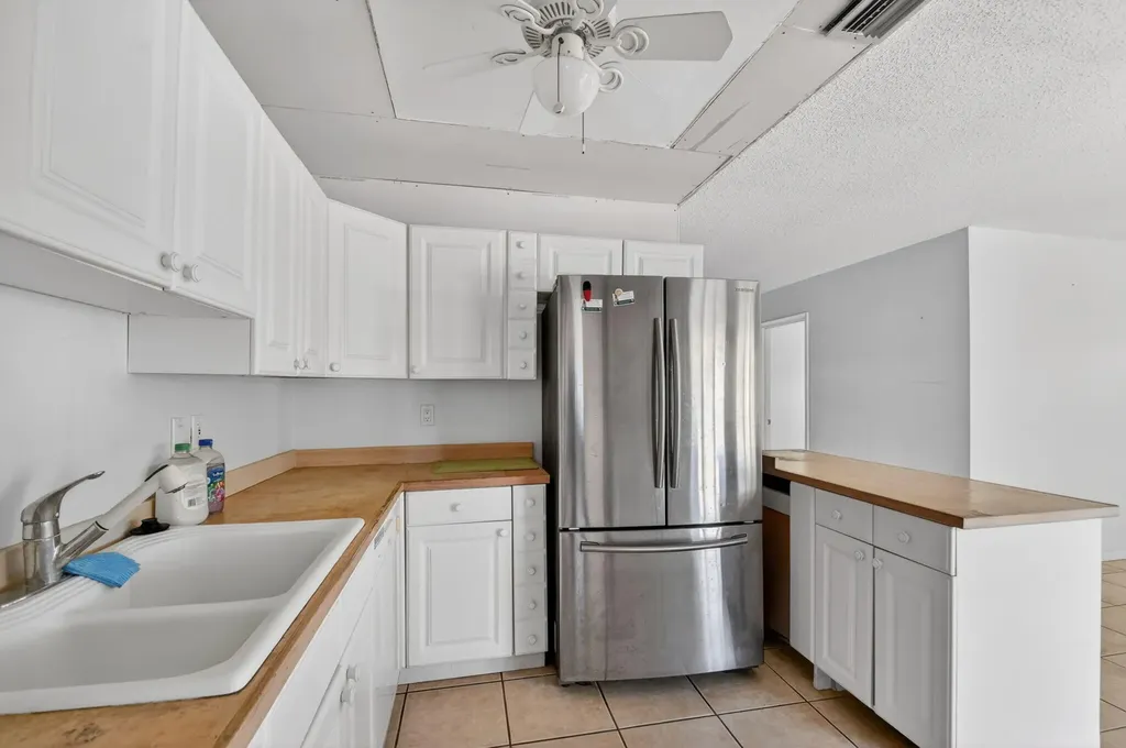 1006 SW 28th Avenue Boynton Beach FL 33426