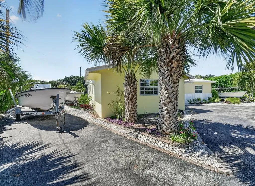 1006 SW 28th Avenue Boynton Beach FL 33426