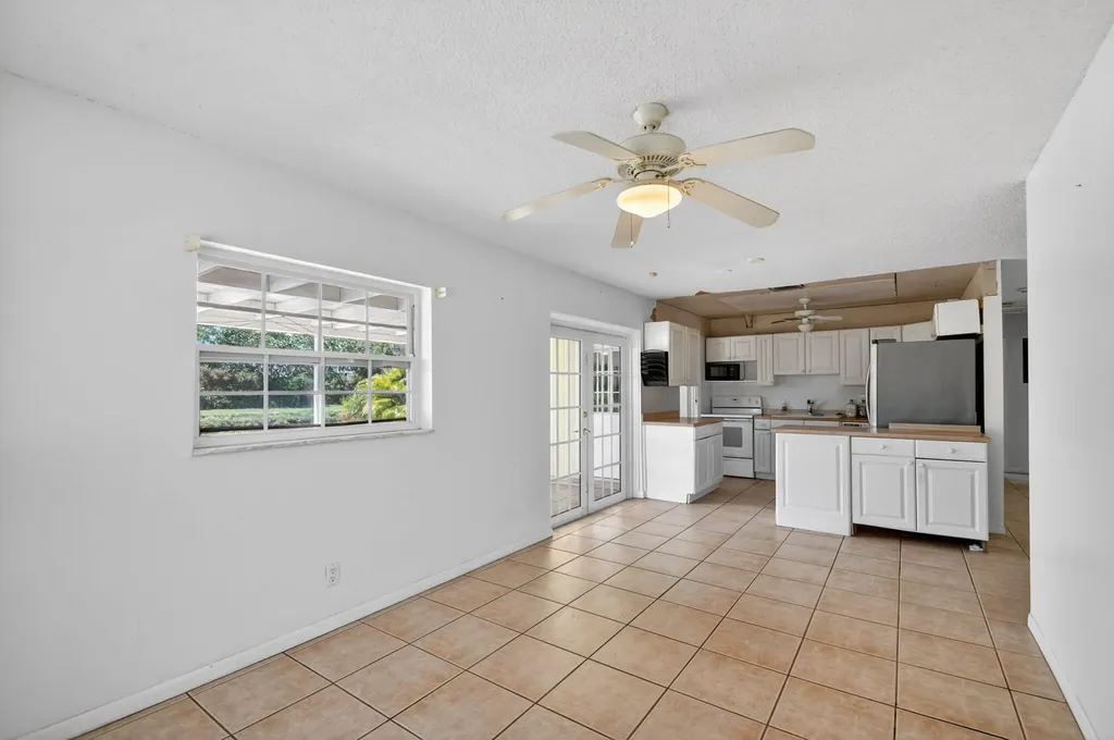 1006 SW 28th Avenue Boynton Beach FL 33426