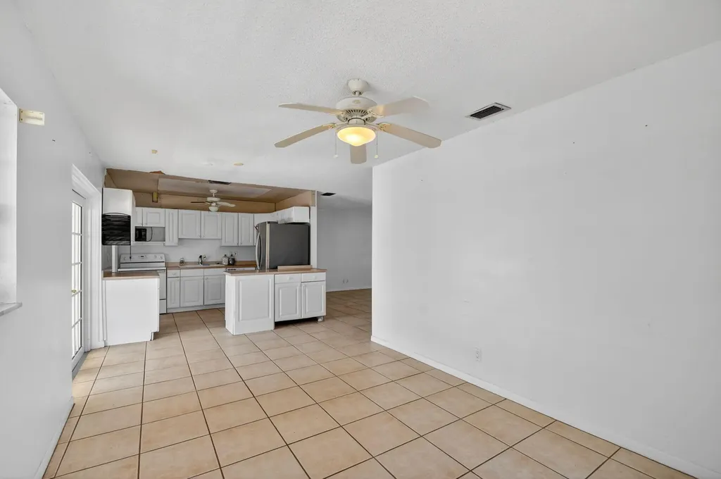 1006 SW 28th Avenue Boynton Beach FL 33426