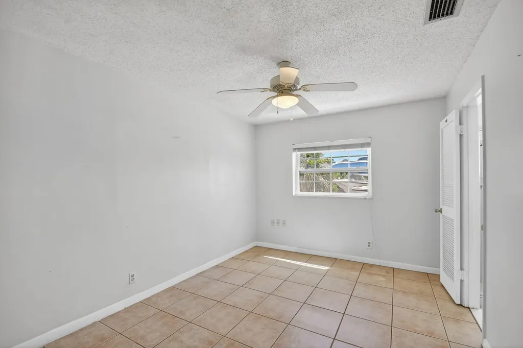 1006 SW 28th Avenue Boynton Beach FL 33426