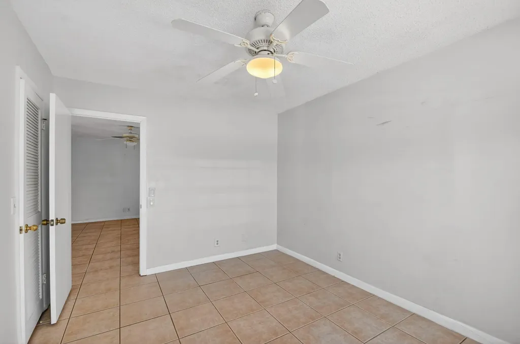 1006 SW 28th Avenue Boynton Beach FL 33426