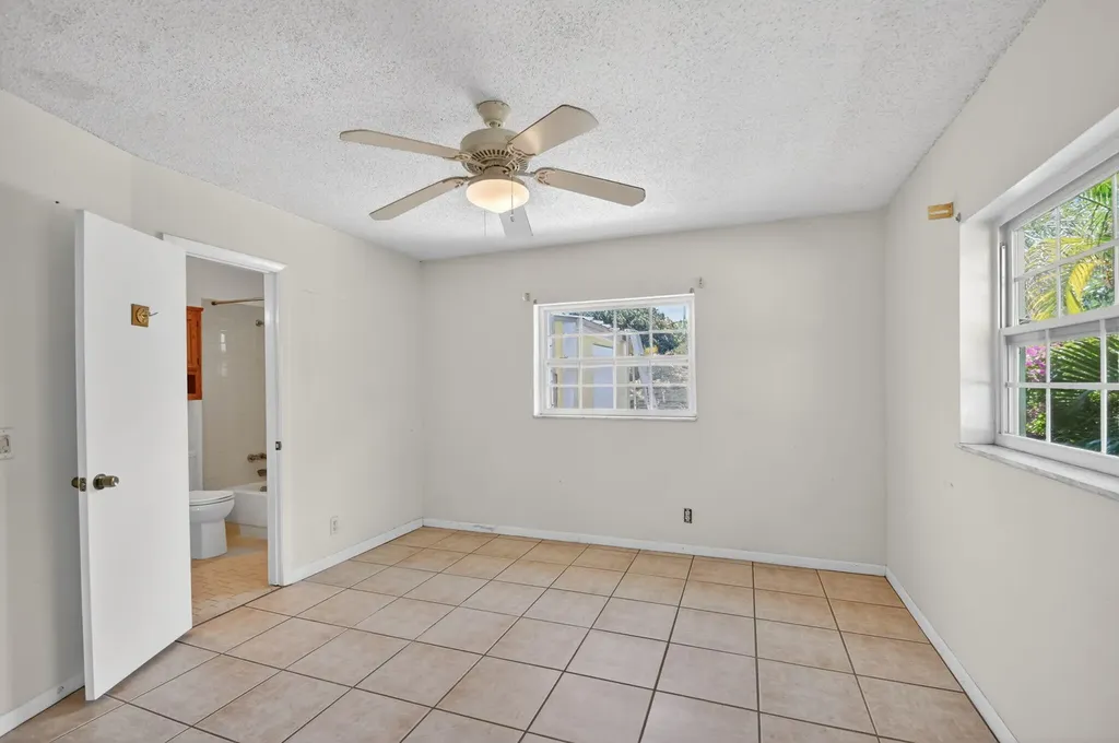1006 SW 28th Avenue Boynton Beach FL 33426