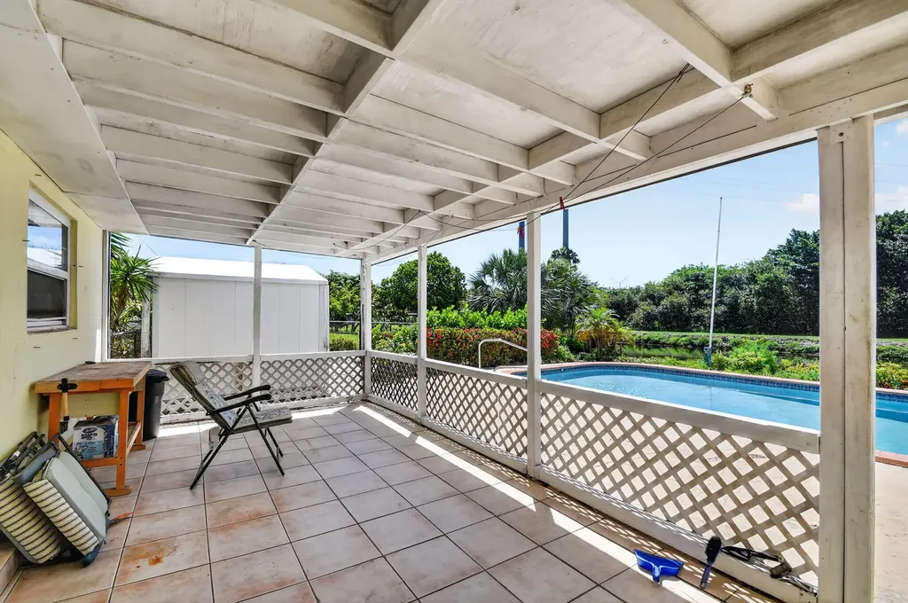 1006 SW 28th Avenue Boynton Beach FL 33426
