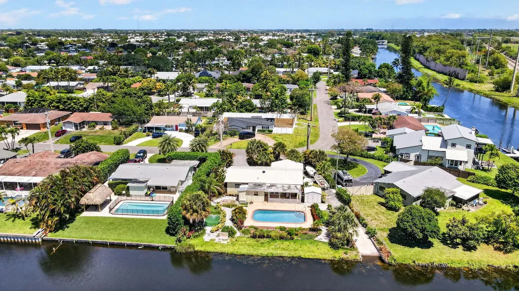 1006 SW 28th Avenue Boynton Beach FL 33426