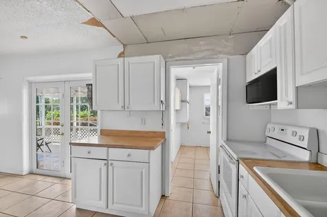 1006 SW 28th Avenue Boynton Beach FL 33426