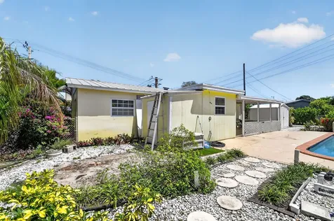 1006 SW 28th Avenue Boynton Beach FL 33426