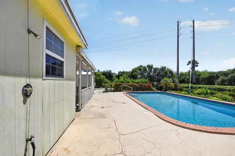 1006 SW 28th Avenue Boynton Beach FL 33426