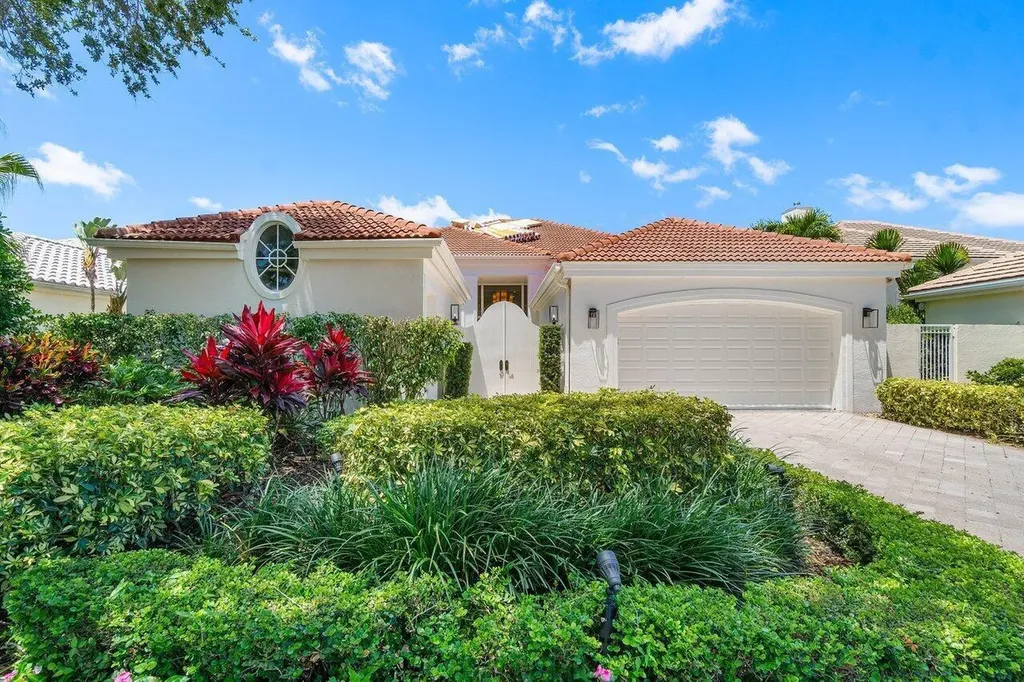 1128 Crystal Drive Palm Beach Gardens FL 33418
