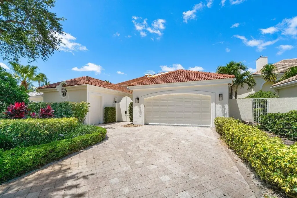 1128 Crystal Drive Palm Beach Gardens FL 33418