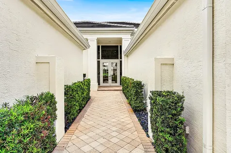 1128 Crystal Drive Palm Beach Gardens FL 33418
