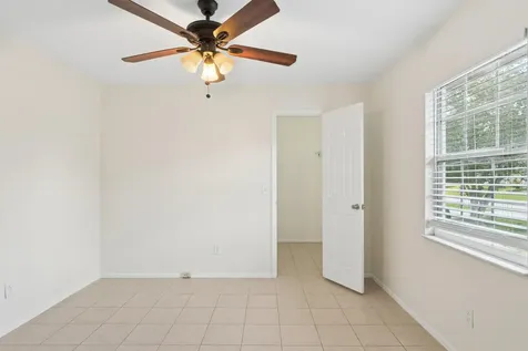825 SW Canary Terrace Port St Lucie FL 34953