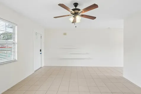 825 SW Canary Terrace Port St Lucie FL 34953