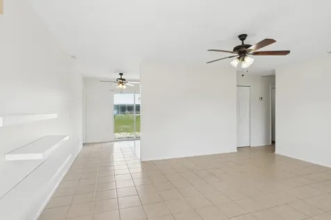 825 SW Canary Terrace Port St Lucie FL 34953