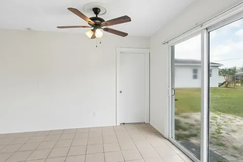 825 SW Canary Terrace Port St Lucie FL 34953