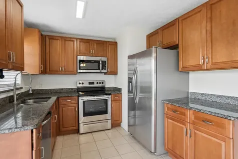 825 SW Canary Terrace Port St Lucie FL 34953