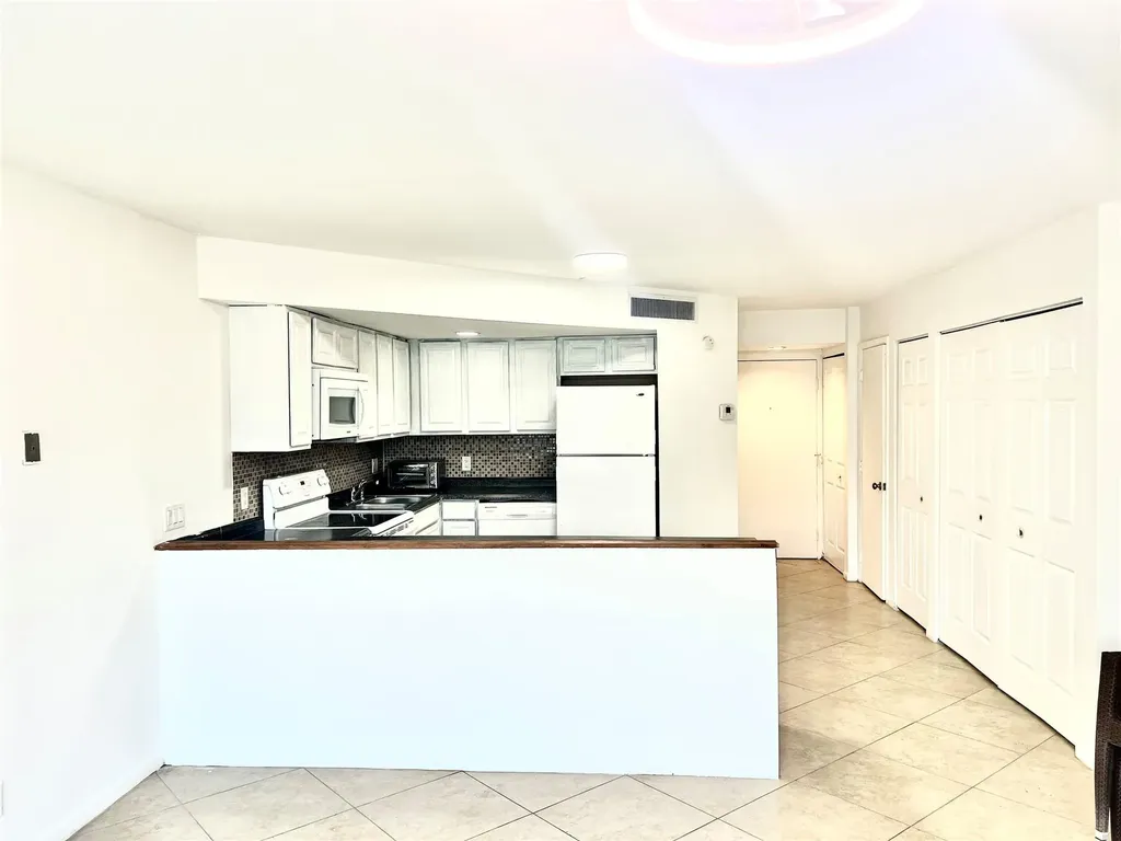 41 Deer Creek Road Deerfield Beach FL 33442