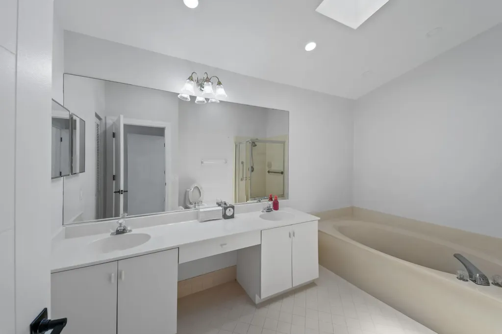 22586 Esplanada Drive Boca Raton FL 33433